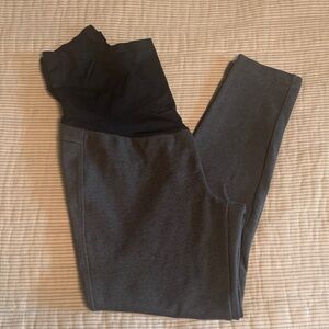 Gap Maternity size medium grey pants